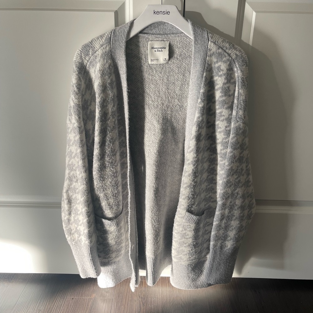 Abercrombie Cardigan